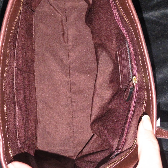 Coach City Zip Tote Bag in Dark Cherry - Picture 3 of 7